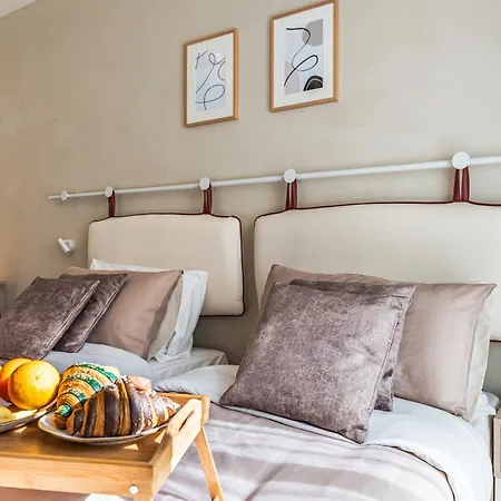 Travi Boutique By Holi *