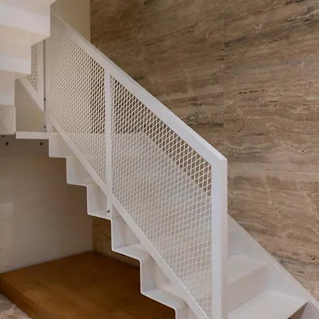 Travi Boutique By Holi *