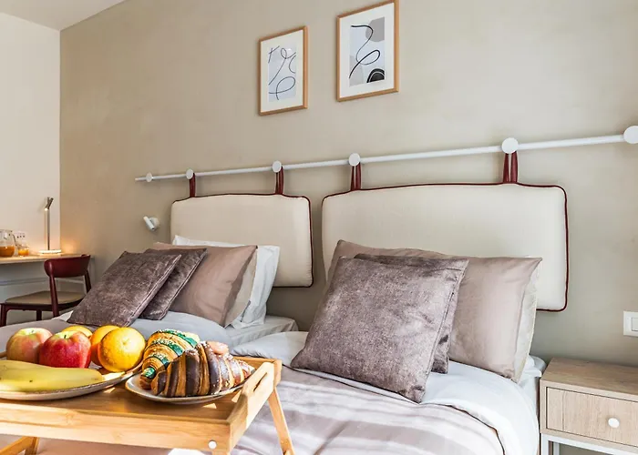 Travi Boutique By Holi *