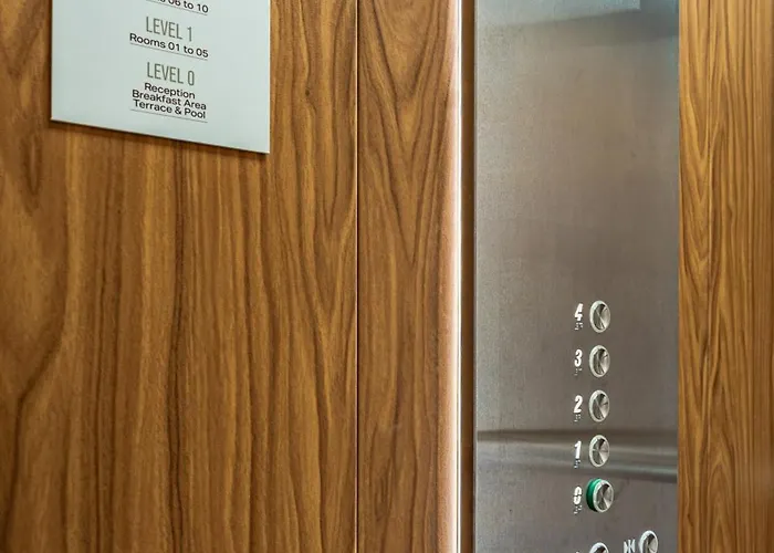 מלון Travi Boutique By Holi סליאמה