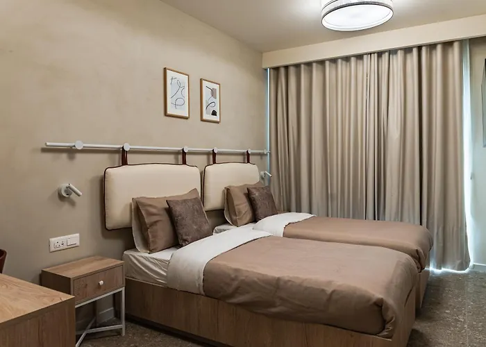 Travi Boutique By Holi