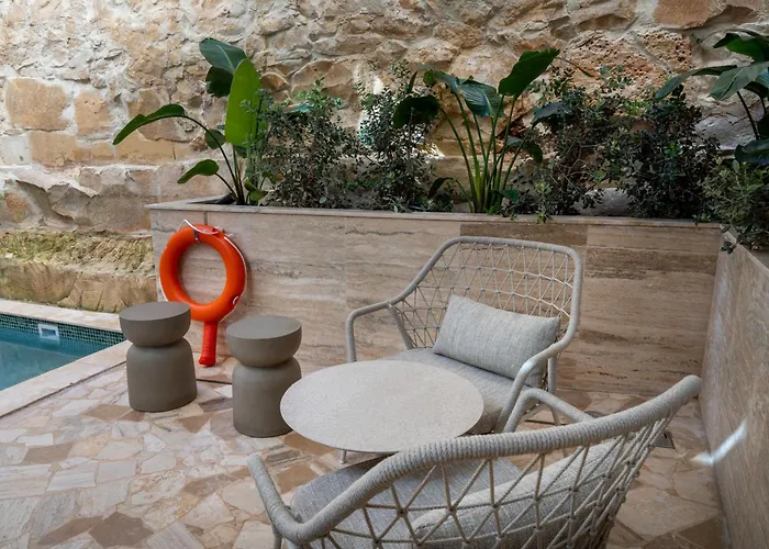 Hotel Travi Boutique By Holi *